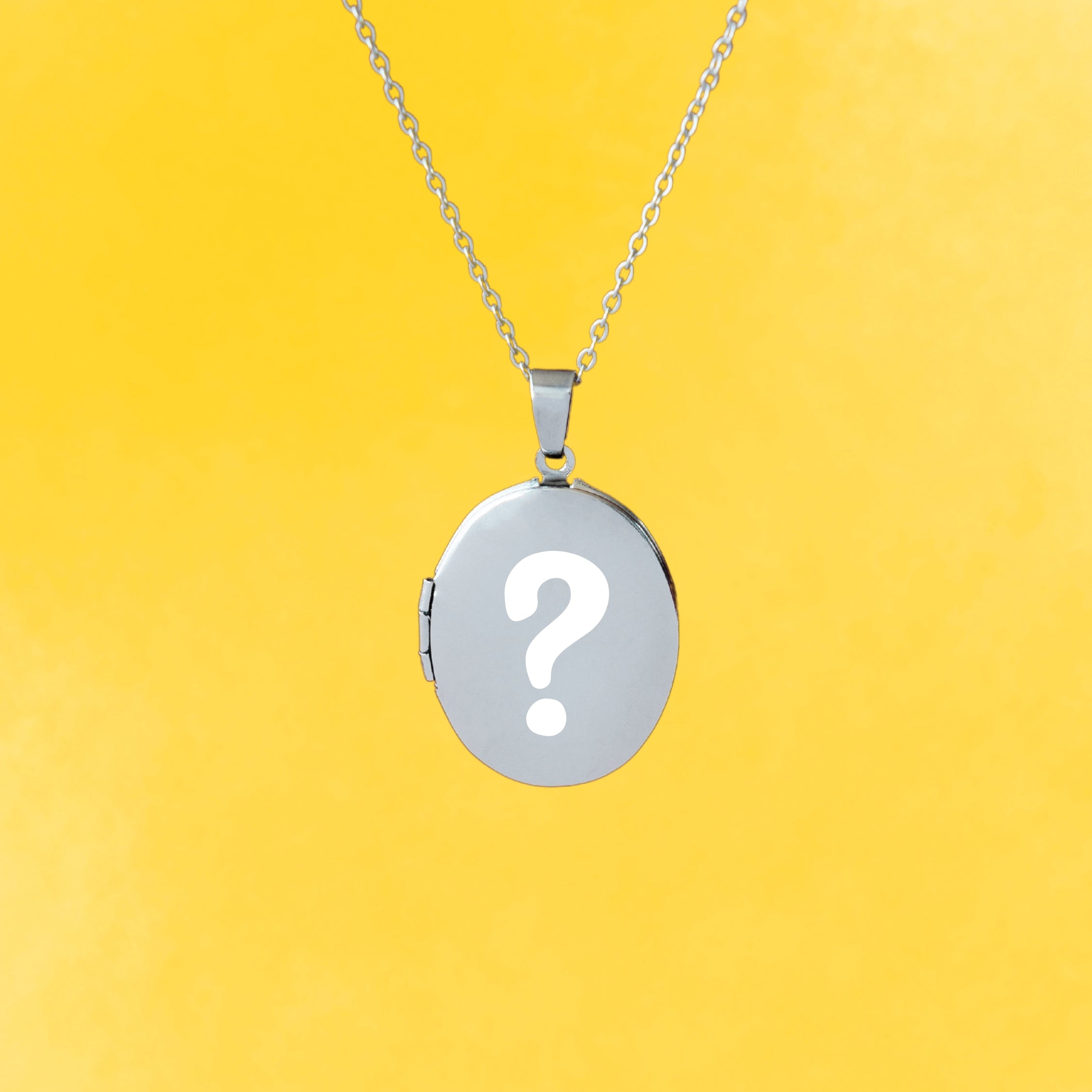 CUSTOM DESIGN | OVAL LOCKET - MILA CANTES